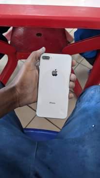 A picture of Iphone8plus 64Gb