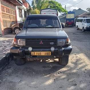 used mitsubishi pajero