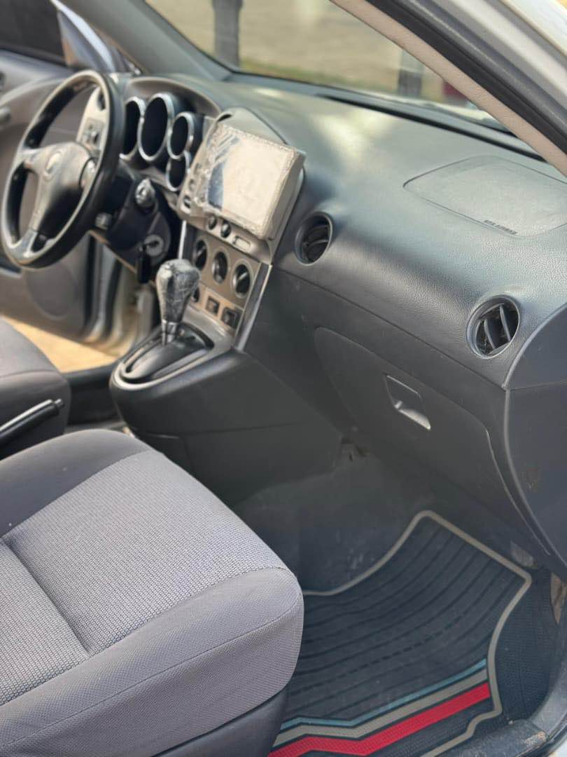 A picture of CLEAN USED PONTIAC VIBE 2007