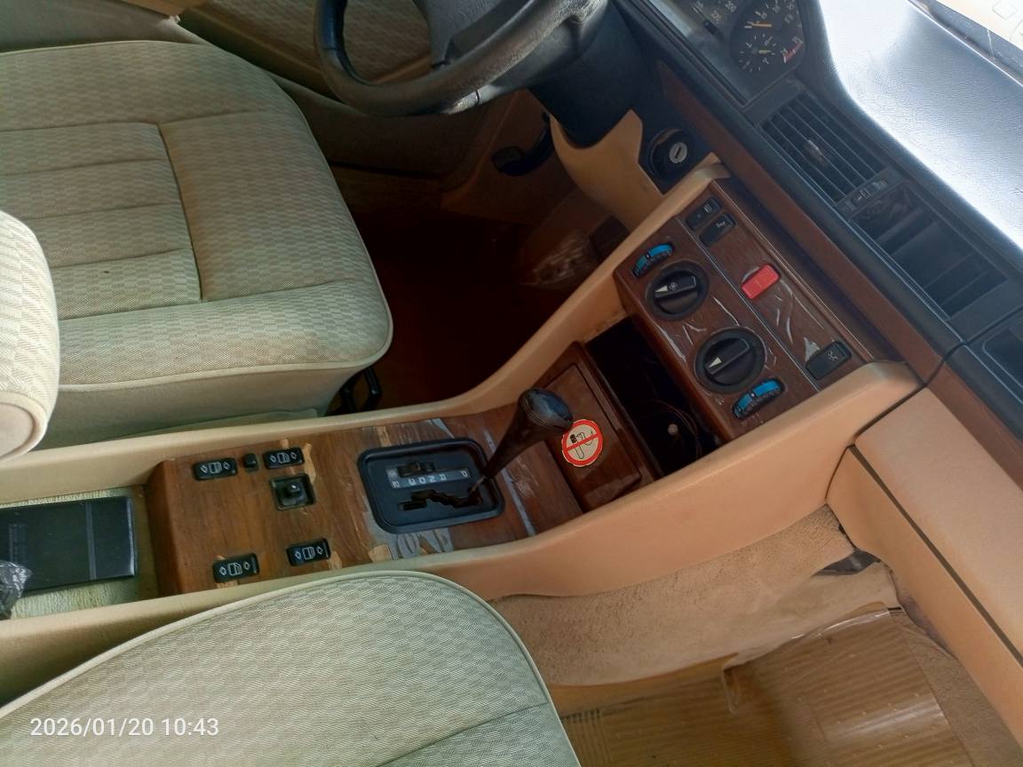 A picture of Mercedes Benz 08088462156 w124