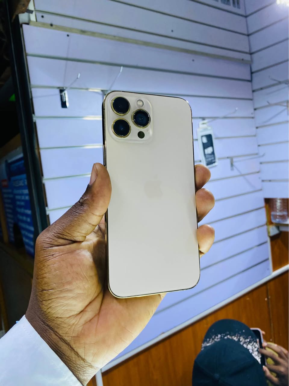 A picture of iPhone 13pro max with a line as seen 512gb no
