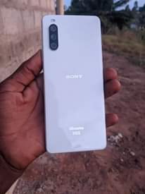 A picture of Sony 10 III mpyaaa saan gb128 ram8 net5g 0686820249