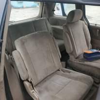 A picture of Mazda MPV 2005