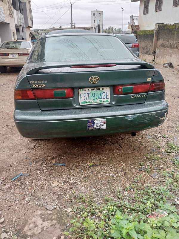 A picture of 1999 Toyota Camry Standard Interior Exterior Good Engine Gear AC