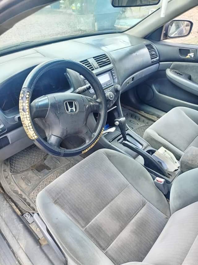 A picture of Honda Accord 2005