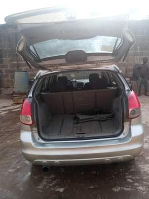 A picture of Toyota matrix 04