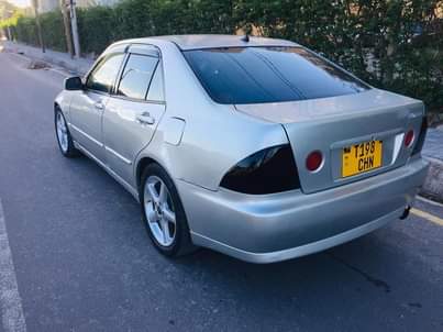 used toyota altezza