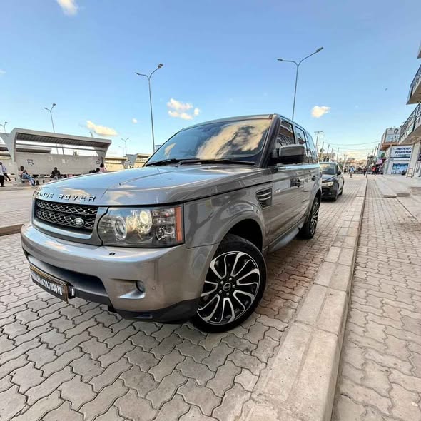 A picture of RANGE ROVER SOPRT