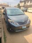A picture of Toyota Sienna xle