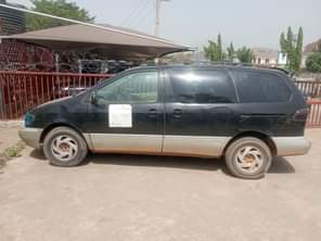 A picture of DISTRESS SALE 2000 used Toyota Sienna with good Engine and