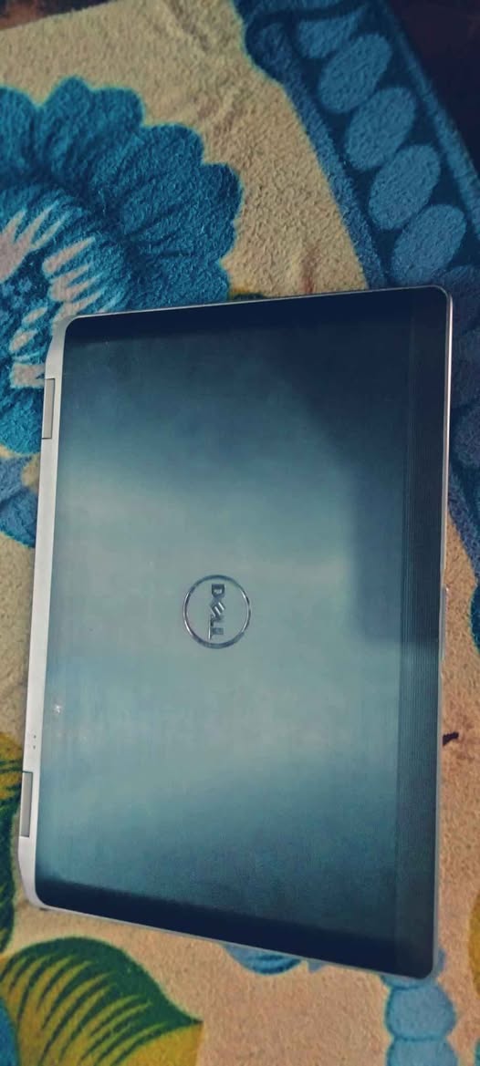 A picture of Dell