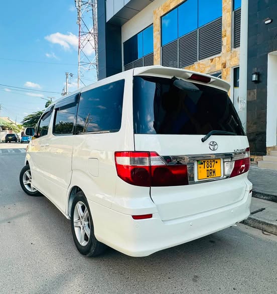 A picture of TOYOTA ALPHARD