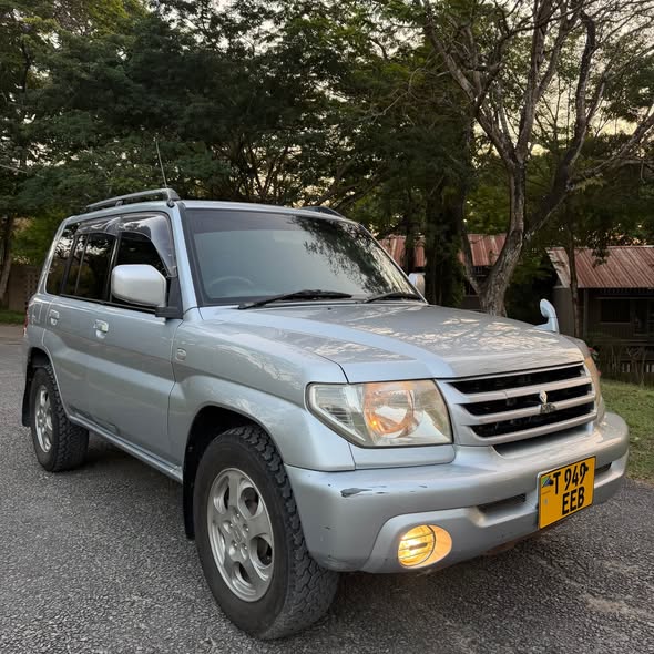 A picture of Bei 15 8 MillionCall 0785372663 MITSUBITSHI PAJERO GDI Cc 1990