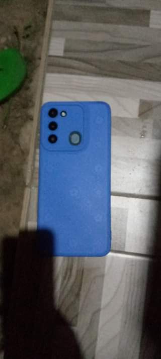 A picture of TECNO SPARK 8C