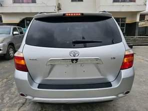 A picture of REGISTERED 2009 TOYOTA HIGHLANDER V6 Engine Navigation System Reverse Camera