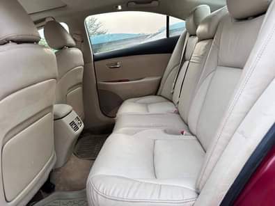 A picture of Super clean Belgium Standard 2011 Lexus ES350 Buy and Travel