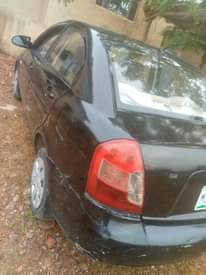 A picture of Hyundai accent 06 black