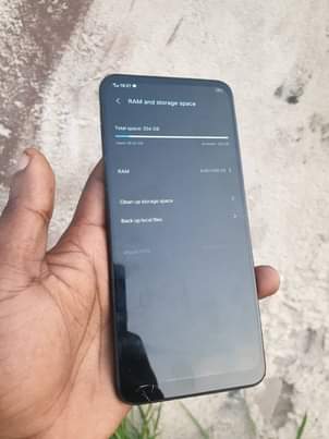 A picture of Vivo x27 pro GB256