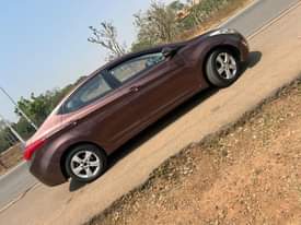A picture of Super sharp Hyundai Elantra 2013 model engine gear untempared everything