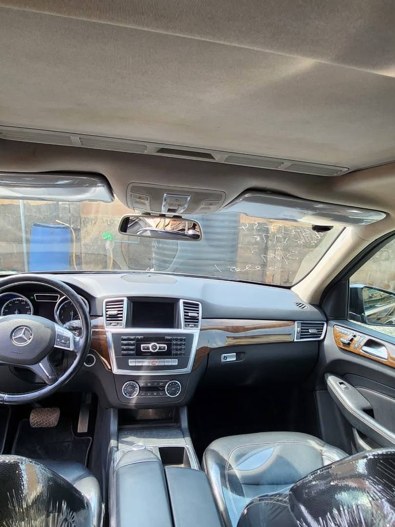 A picture of 2014 Mercedes ML350