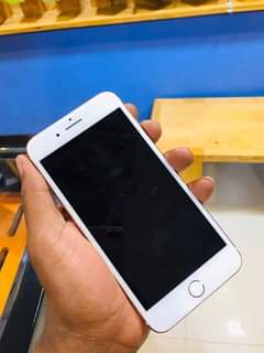 A picture of IPHONE 8PLUS GB64 BATTTY 100 FINGERPRINT BEI 260K COMENT NAMBA