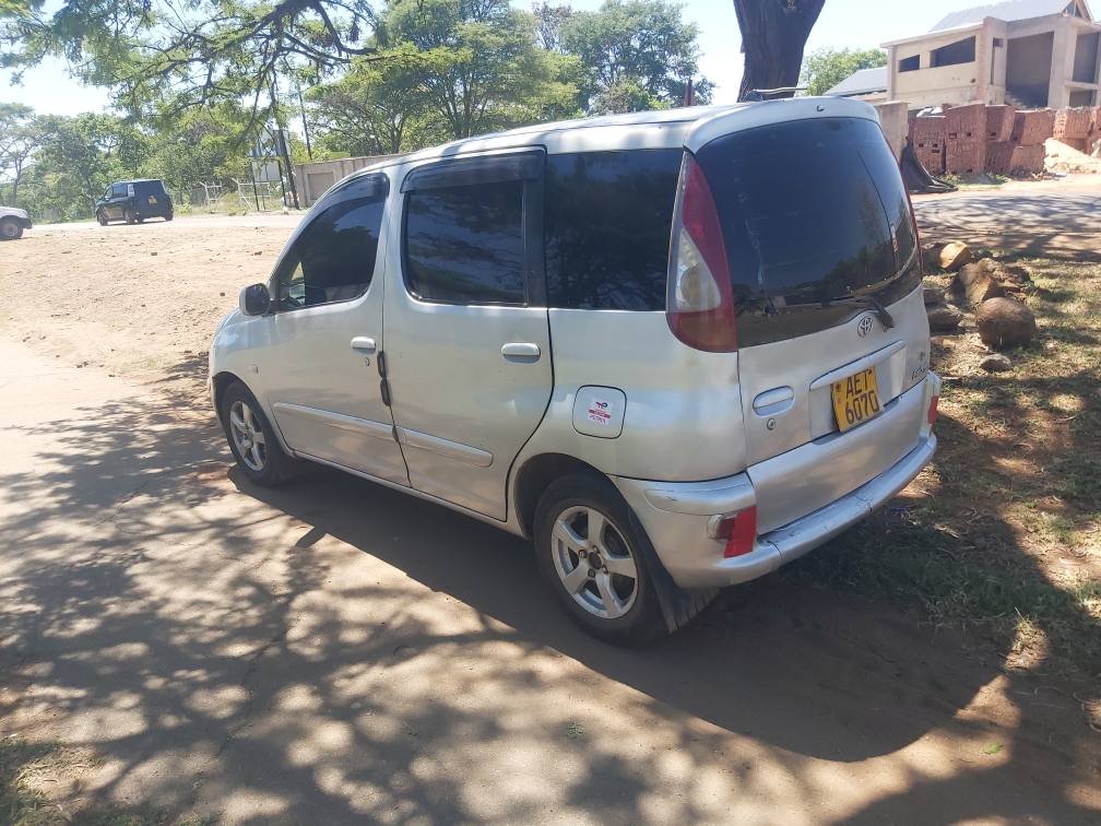 used toyota funcargo