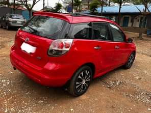 A picture of Wow very clean Frist registration first owner 2006 Reg Matrix