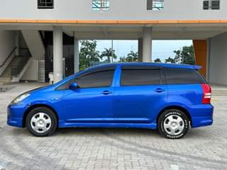 A picture of TOYOTA WISH