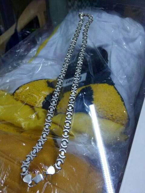 Buy &.