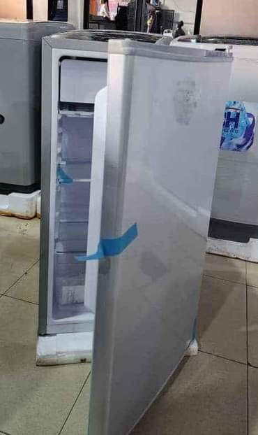 A picture of 120Litres fridge