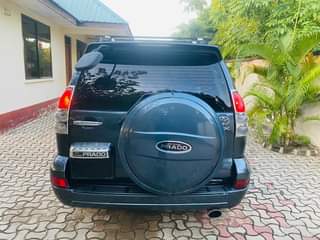 A picture of TOYOTA PRADO DIAMOND