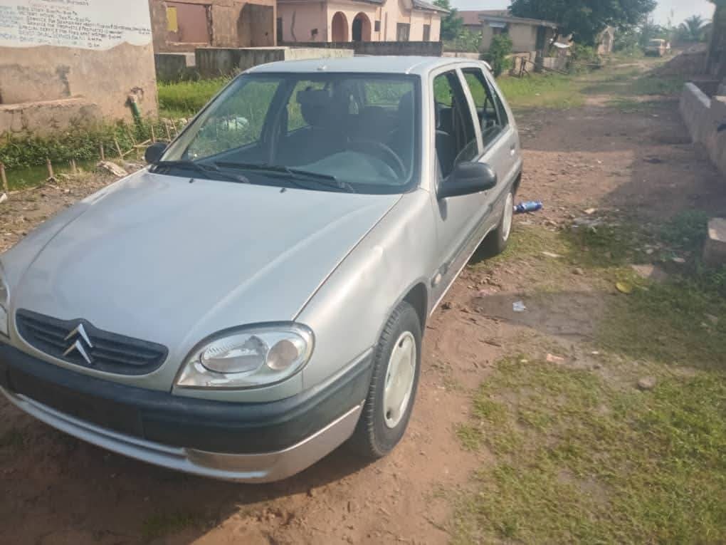 A picture of 2006 Peugeot 206