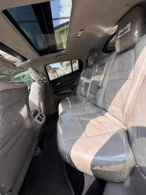 A picture of 2010 Acura ZDX Yes