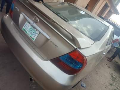 A picture of Toyota Camry 04 Model