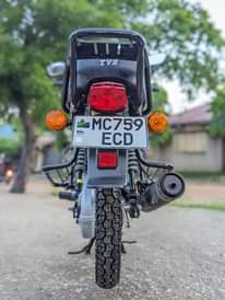 A picture of TVS HLX 125 0715898077