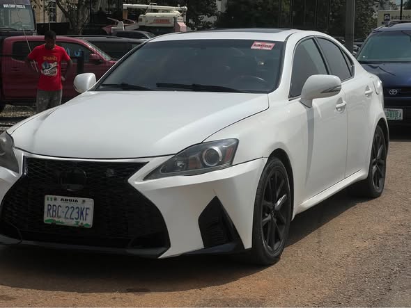 A picture of IS350
