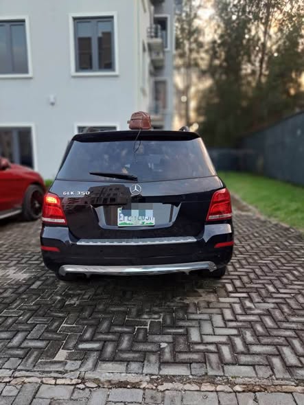 A picture of Mercedes Benz glk350 2012