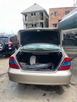 A picture of Camry 2004