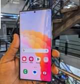 A picture of SAMSUNG S22 ULTRA