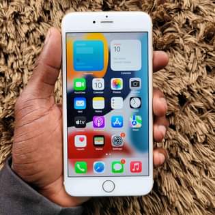 A picture of I PHONE 6 PLUS