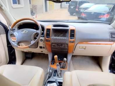 A picture of Lexus GX470 AC working well engine untempered gear perfectly good