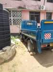A picture of MITSUBISHI CANTER YA MIZIGO HIYO INAMUITAJI MTU AMILIKI BEI POA