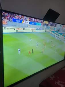 A picture of Hisense 40 tv smart tv