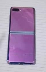 A picture of Samsung z flip 2 5g