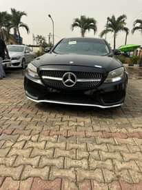 A picture of Distress accident free foreign used 2015 Mercedes benz C300 4matic