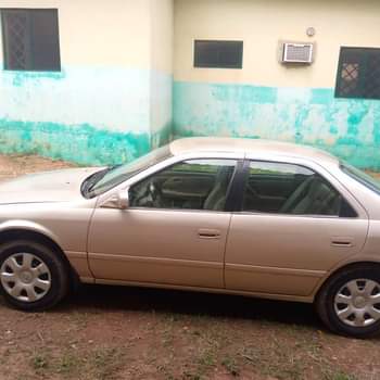 A picture of 2001 TOYOTA CAMRY ENVELOPE FISH