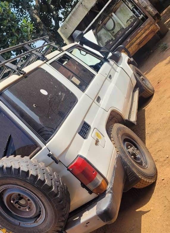 A picture of TOYOTA LAND CRUISER HADTOP 1HZ