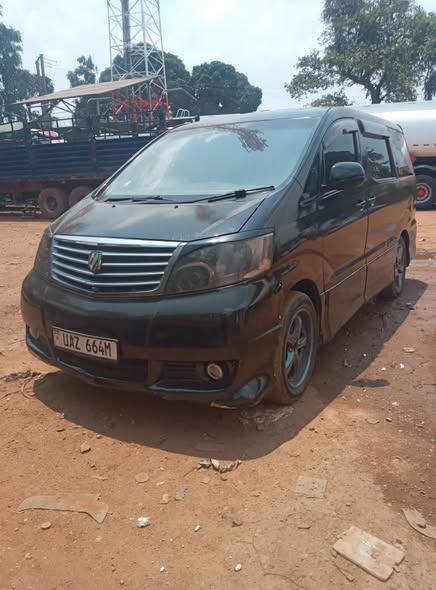 A picture of TOYOTA ALPARD