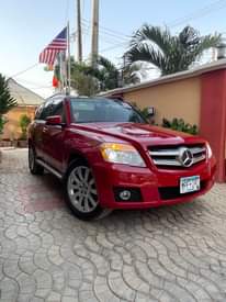 A picture of Neatly used 2011 Mercedes Benz GLK350
