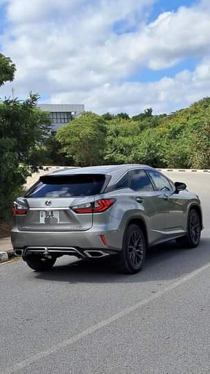lexus